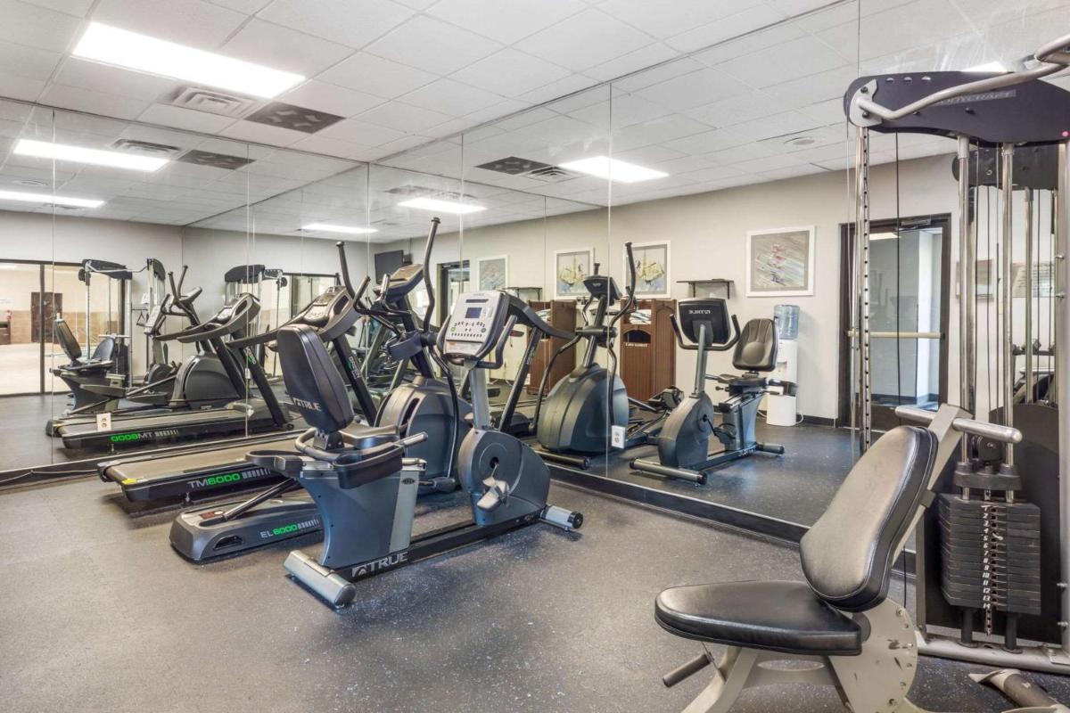 Clarion Inn - Housity