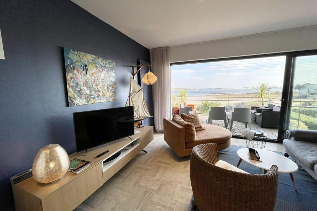Luxury T3 neuf de standing Front de mer vue 180 - Housity