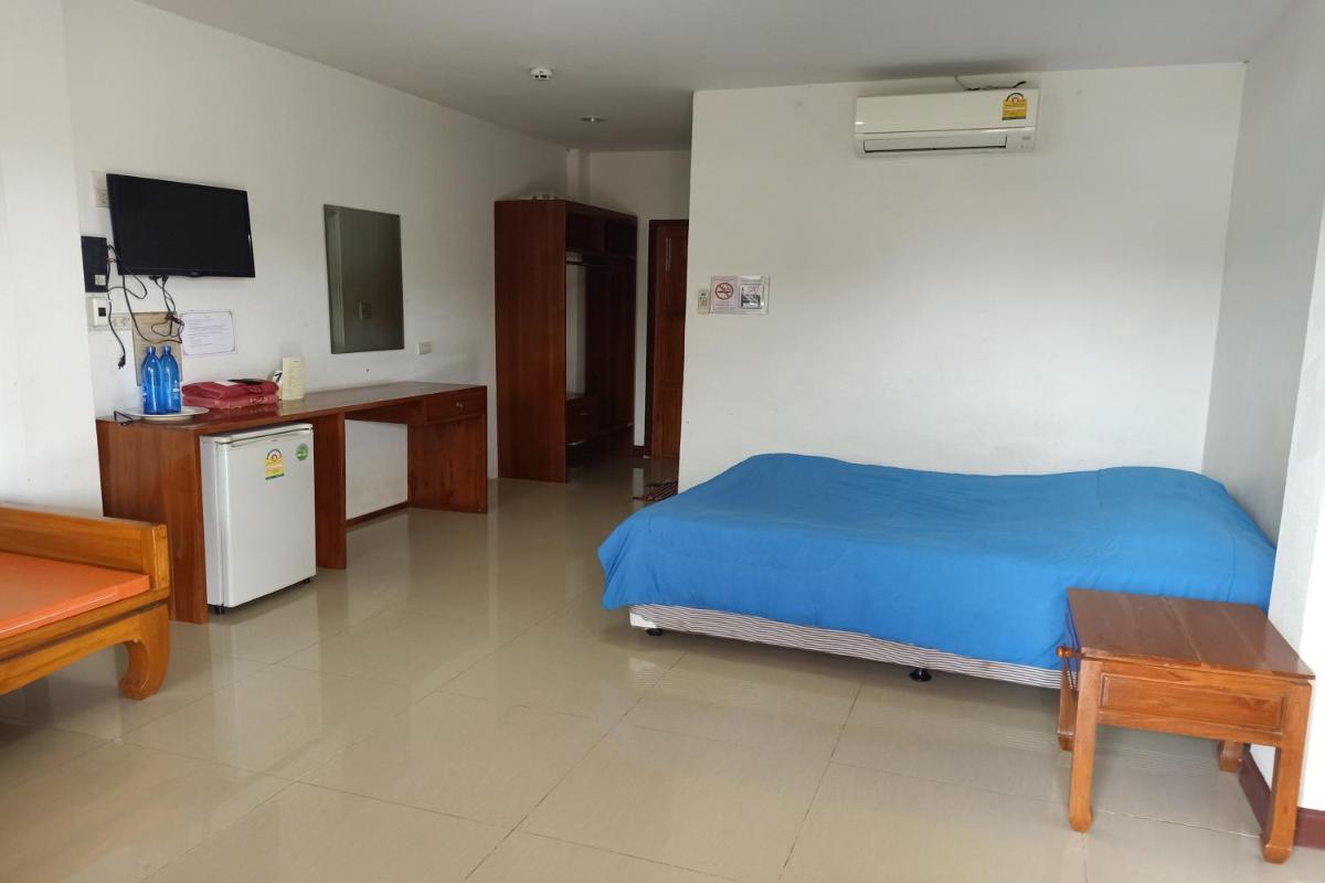 Songsak Phayao - Housity