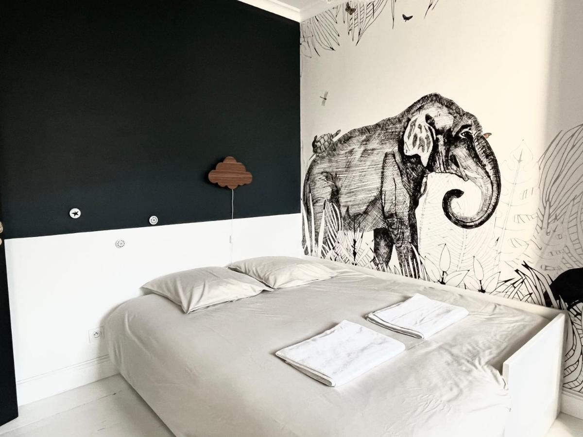 Family house Bordeaux centre, pool, garden, air conditioning - Housity