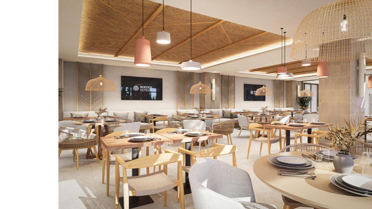 Un restaurante o sitio para comer en Bordoy Alcudia Bay - Adults Only