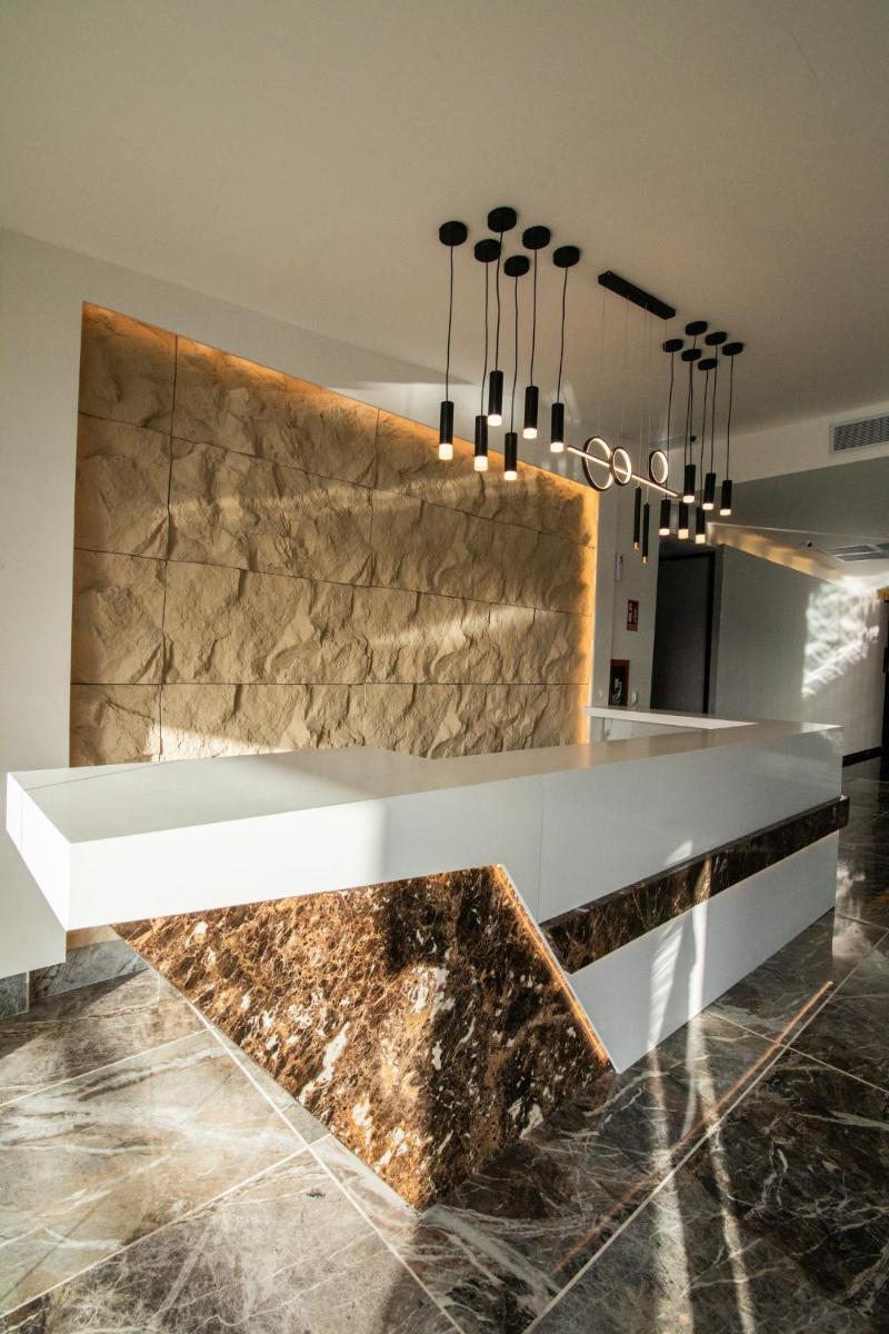 lovera hotel - Housity