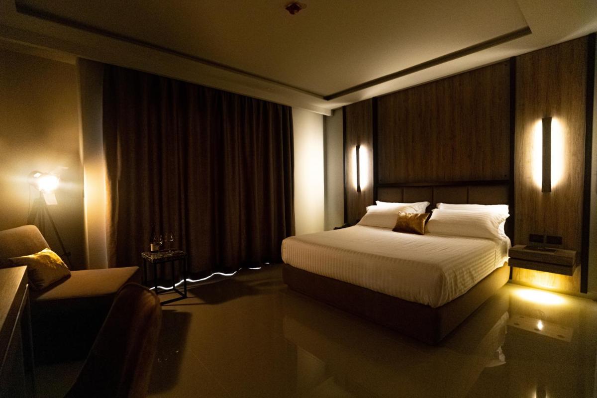 Kraal Hotel Vlore - Housity