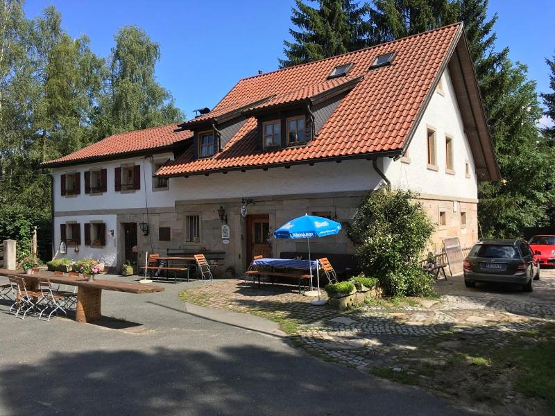 Landhotel Schwärzhof - Housity