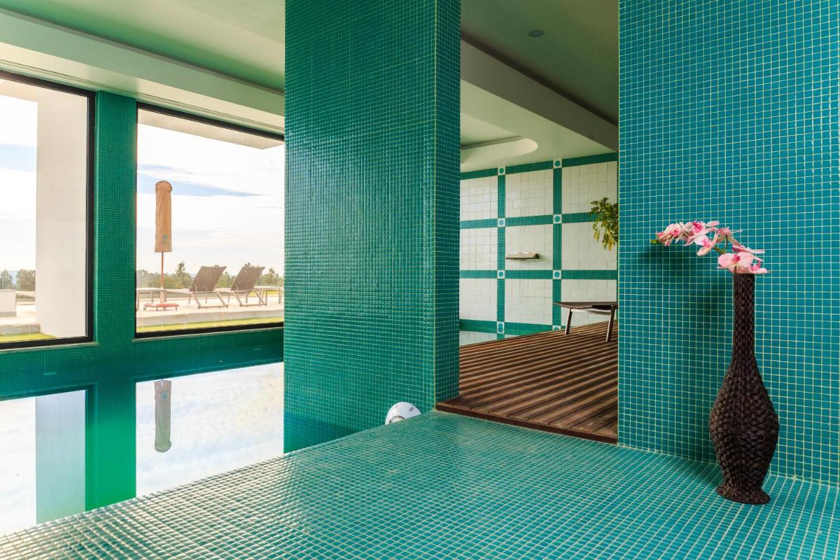 Uma varanda ou terraço em Enigma - Nature & Water Hotel