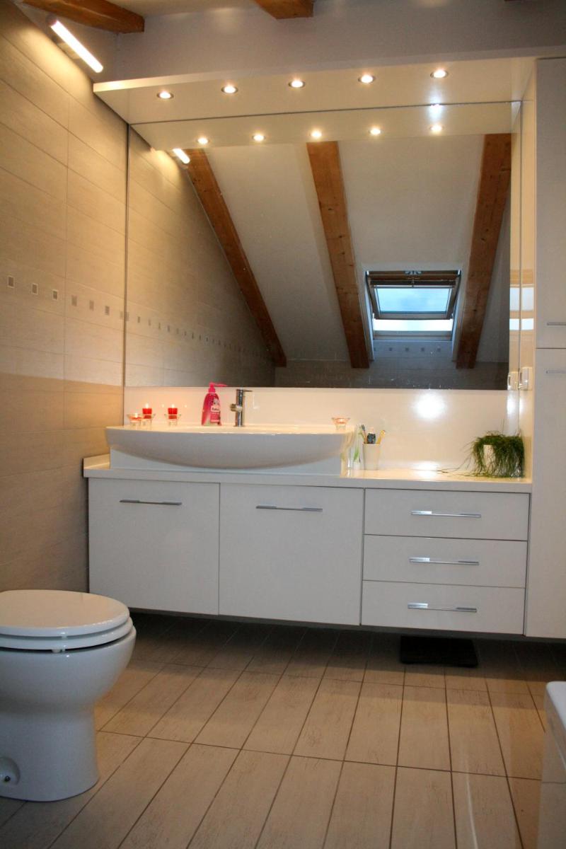 Olive Charm - Housity