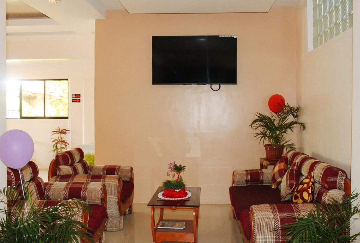 RedDoorz @ LS Suites Poblacion Culasi Antique - Housity