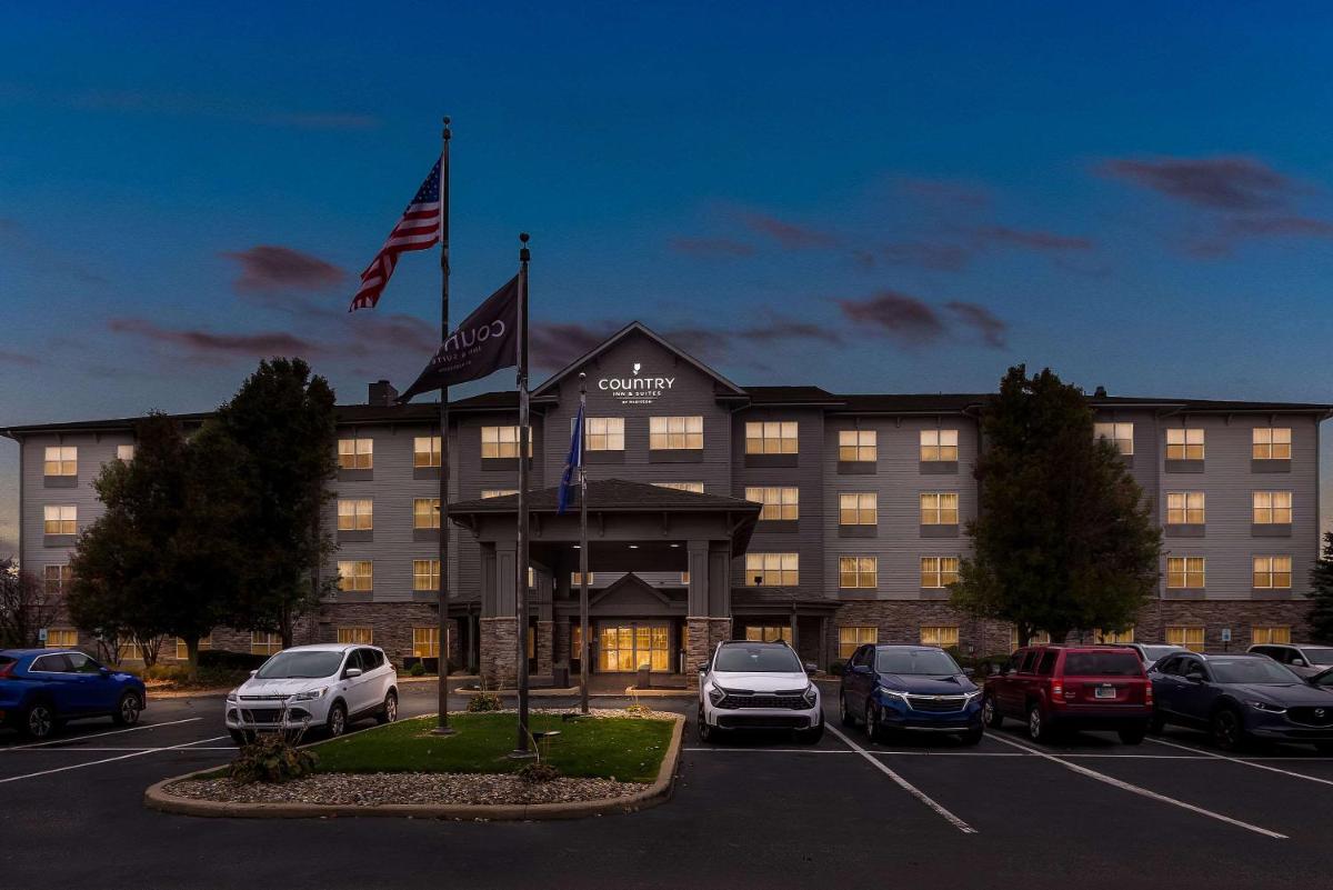Country Inn & Suites by Radisson, Portage, IN - Housity