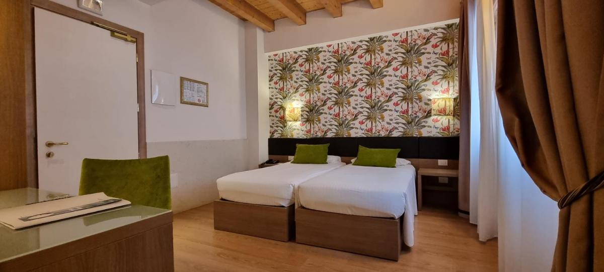 UNAWAY Ecohotel Villa Costanza Venezia - Housity