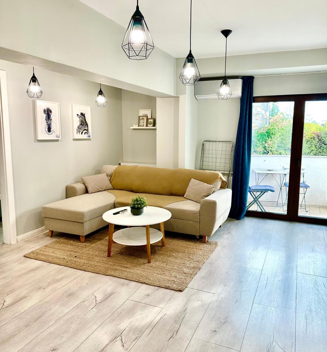 Zebra's House - Housity