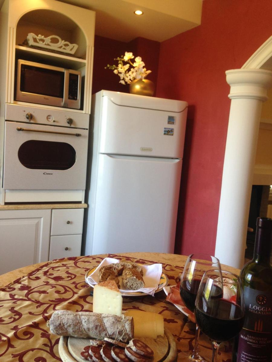 Precious Villa Italy just few minutes drive from Pesaro beach - Housity