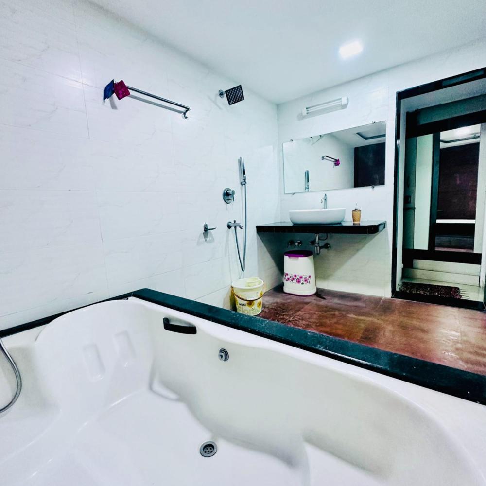 Wada Watermark Villa by Camp Sutra - Housity