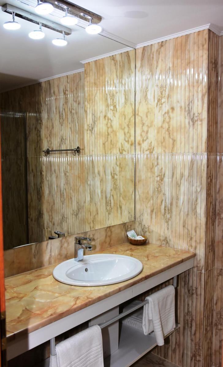 Hostel Orhideea - Housity
