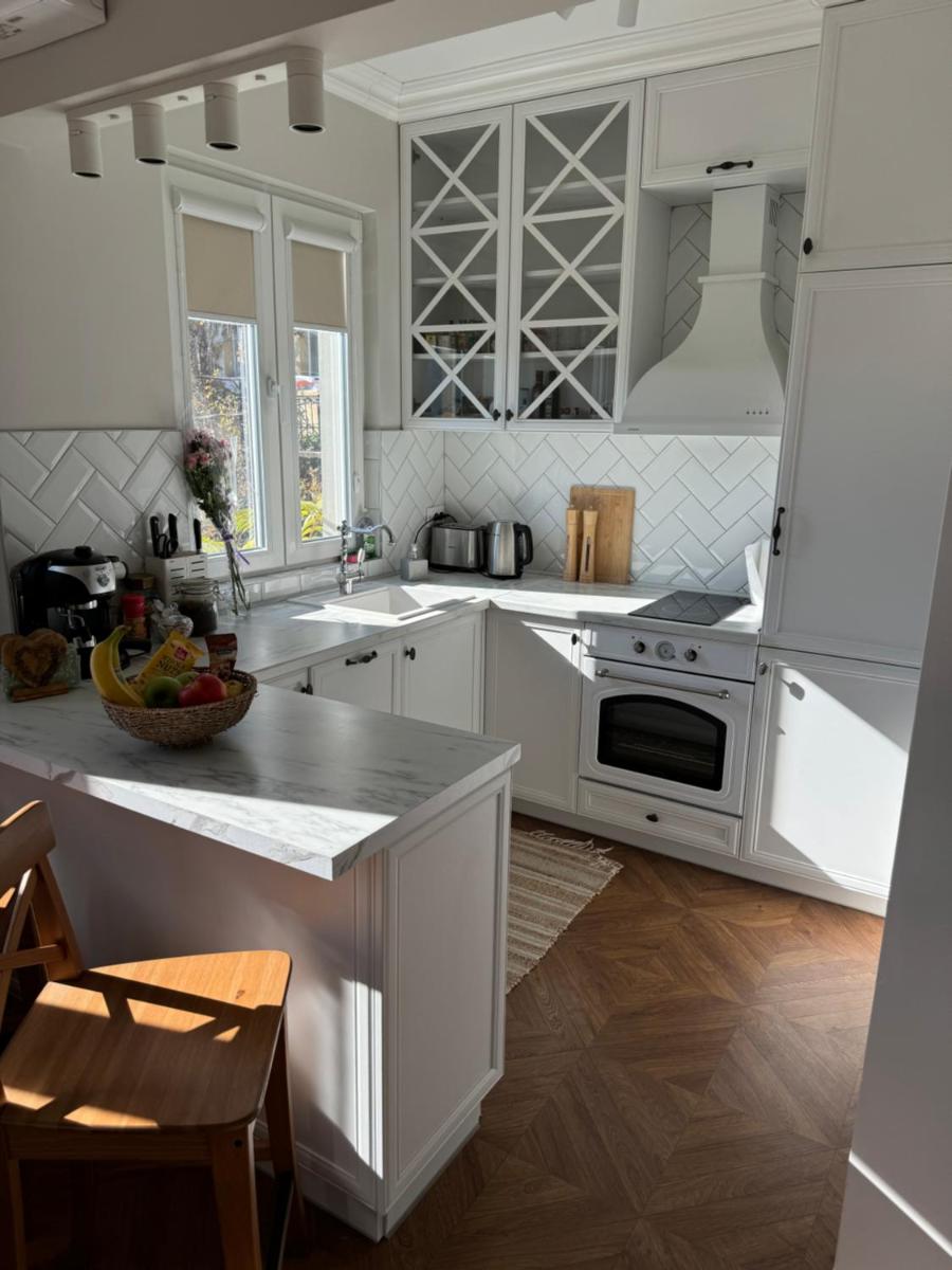 Tsarevets Panorama - Housity