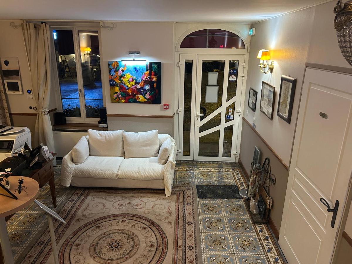 Hotel De La Loire - Housity