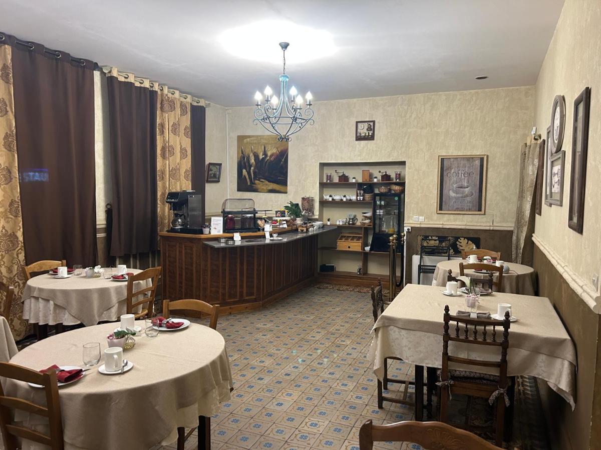 Hotel De La Loire - Housity