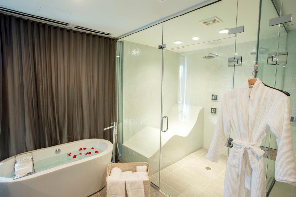 Le Méridien Chicago - Oakbrook Center - Housity