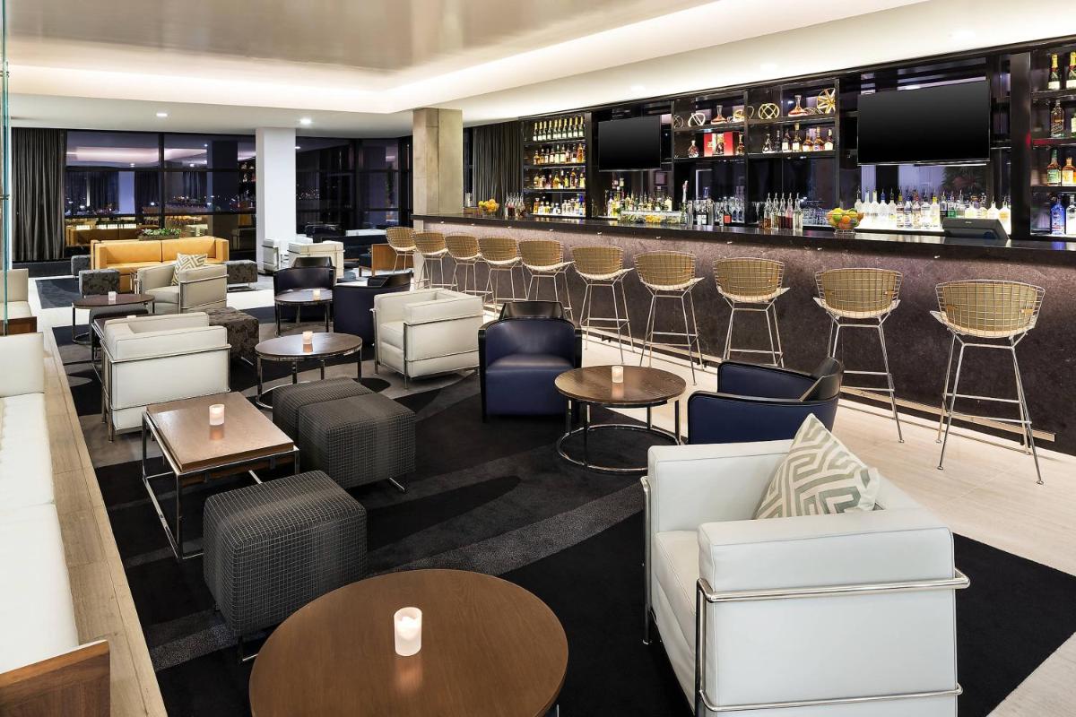 Le Méridien Chicago - Oakbrook Center - Housity