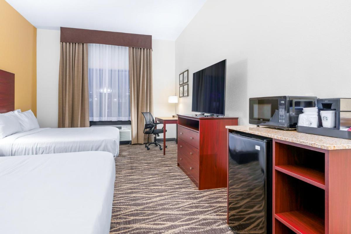 Cobblestone Hotel & Suites - Lynden - Housity