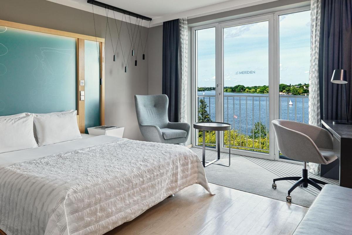 Ein Bett oder Betten in einem Zimmer der Unterkunft Le Méridien Hamburg