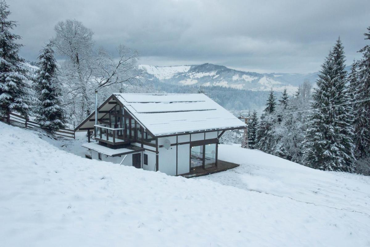 Alpine Lounge - Housity