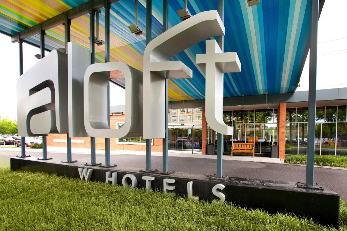 Aloft Philadelphia Airport - Hizvo
