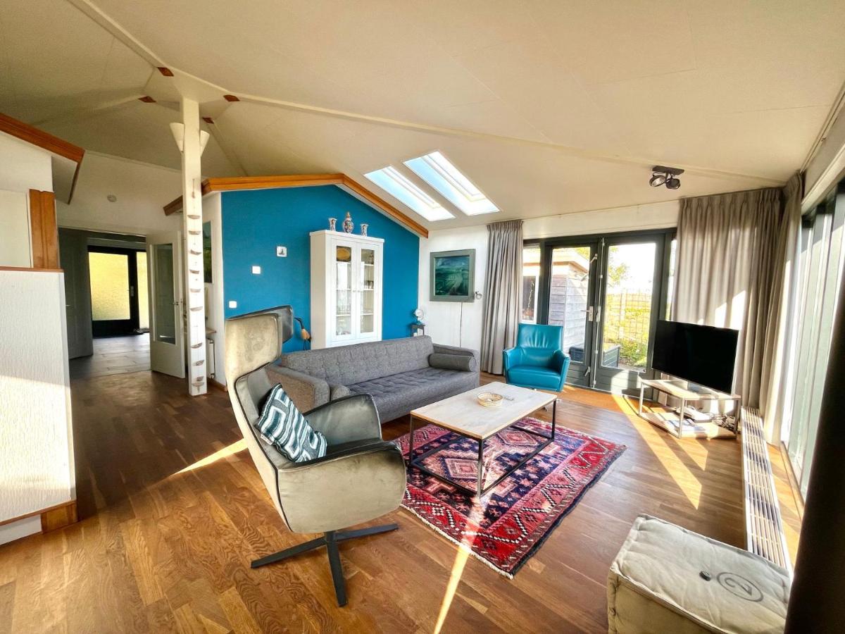"Heleen" 6 pers, Lauwersmeer waterfront, full equipped and modern - Housity