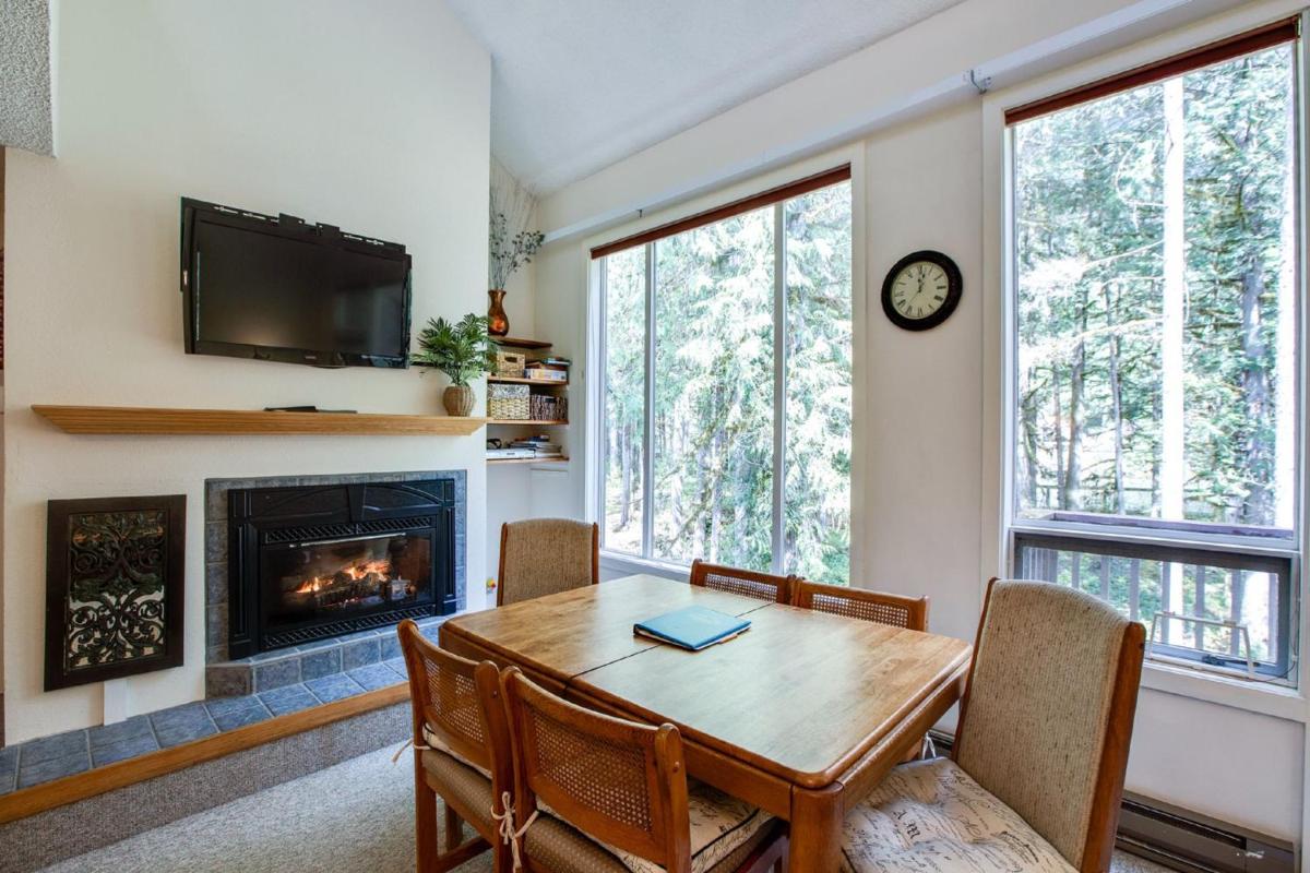 Snowater Condo #38 - A great mountain retreat! - Housity