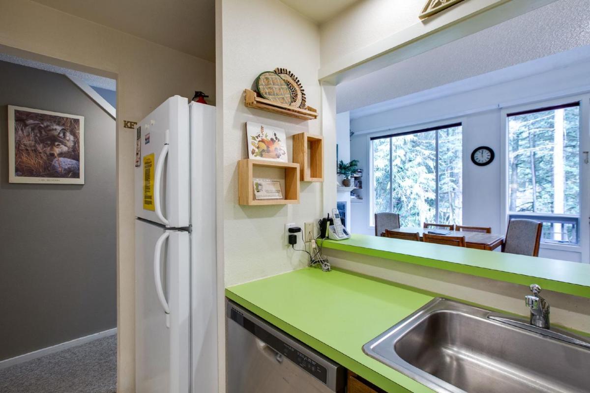 Snowater Condo #38 - A great mountain retreat! - Housity