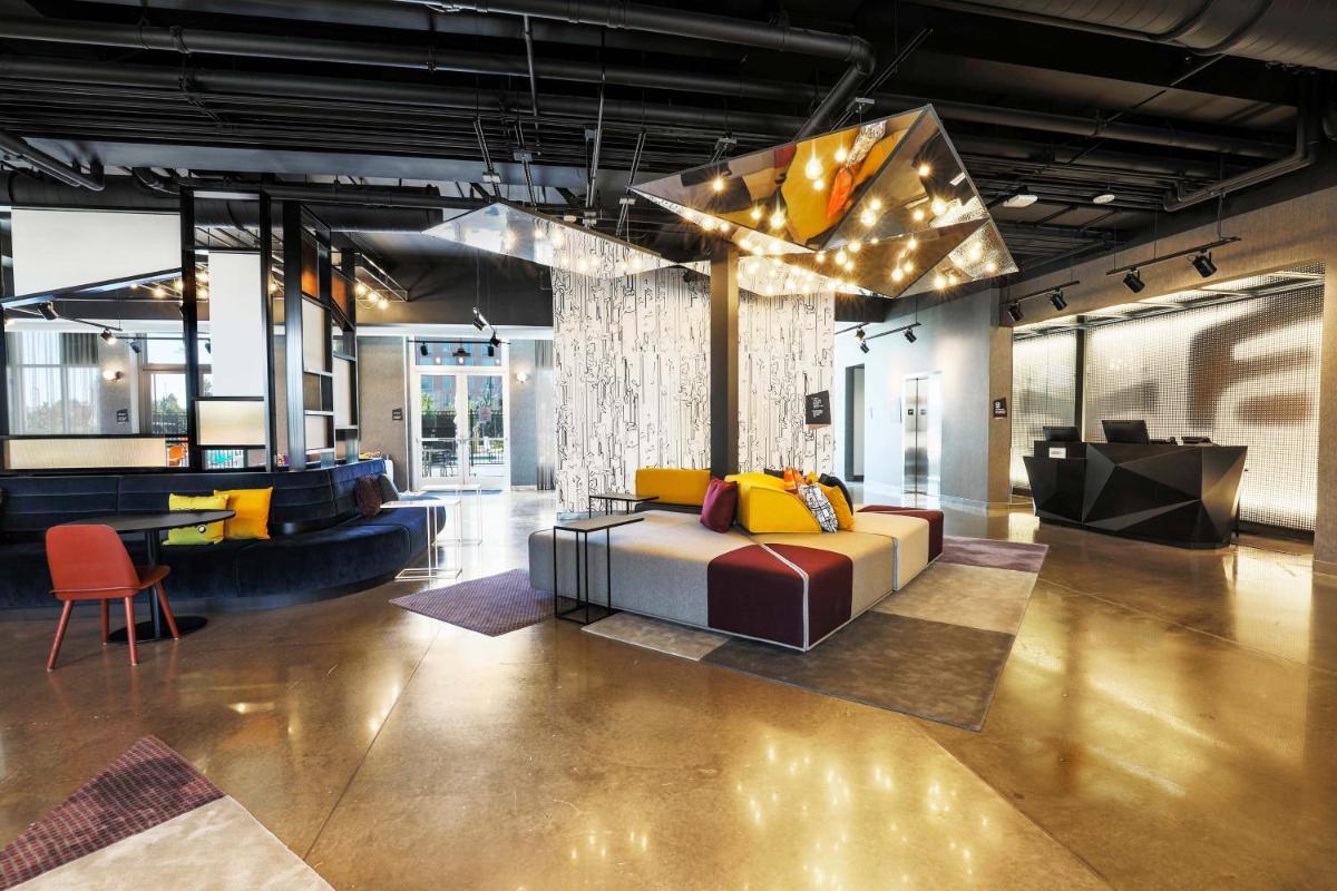 Aloft by Marriott Reno-Tahoe International Airport - Housity