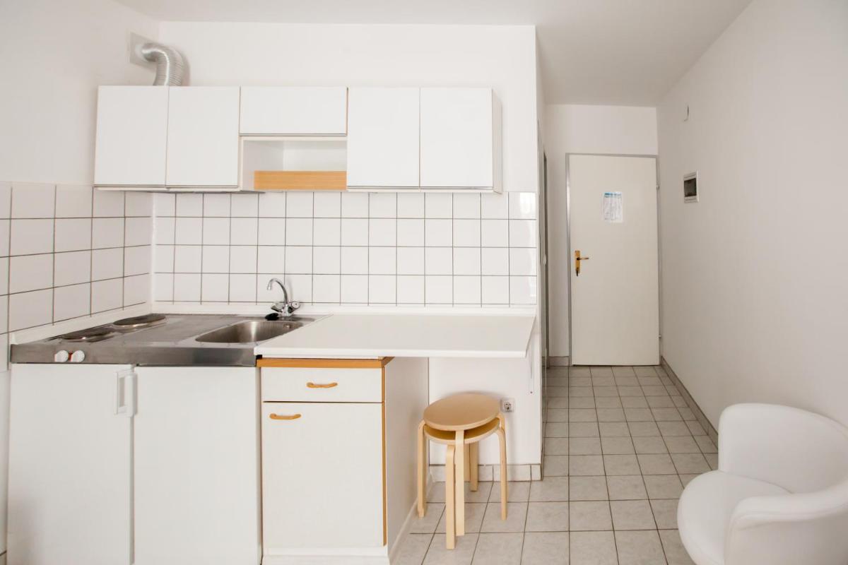 Friendly People's Guest House - Housity