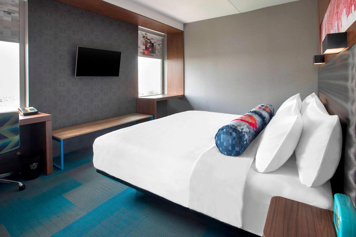 Aloft Buffalo Airport - Housity
