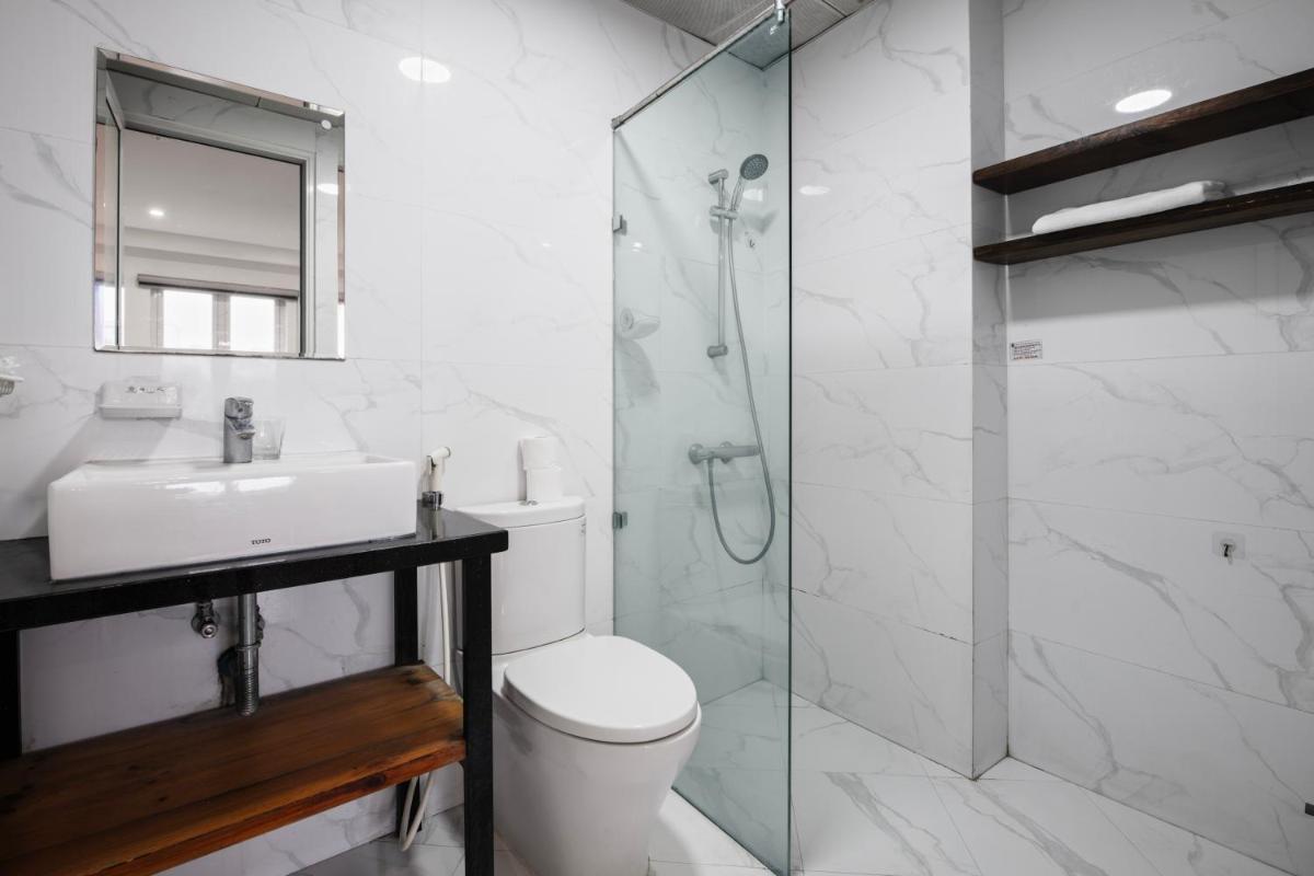 Lakeside House Hanoi - Housity
