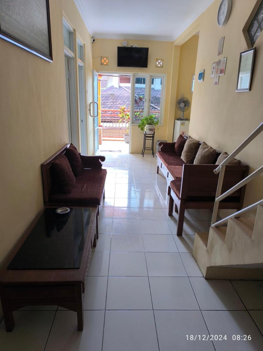 Sierra Homestay 3 Bedrooms - Housity