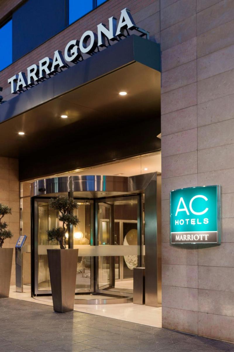 AC Hotel Tarragona by Marriott - Housity