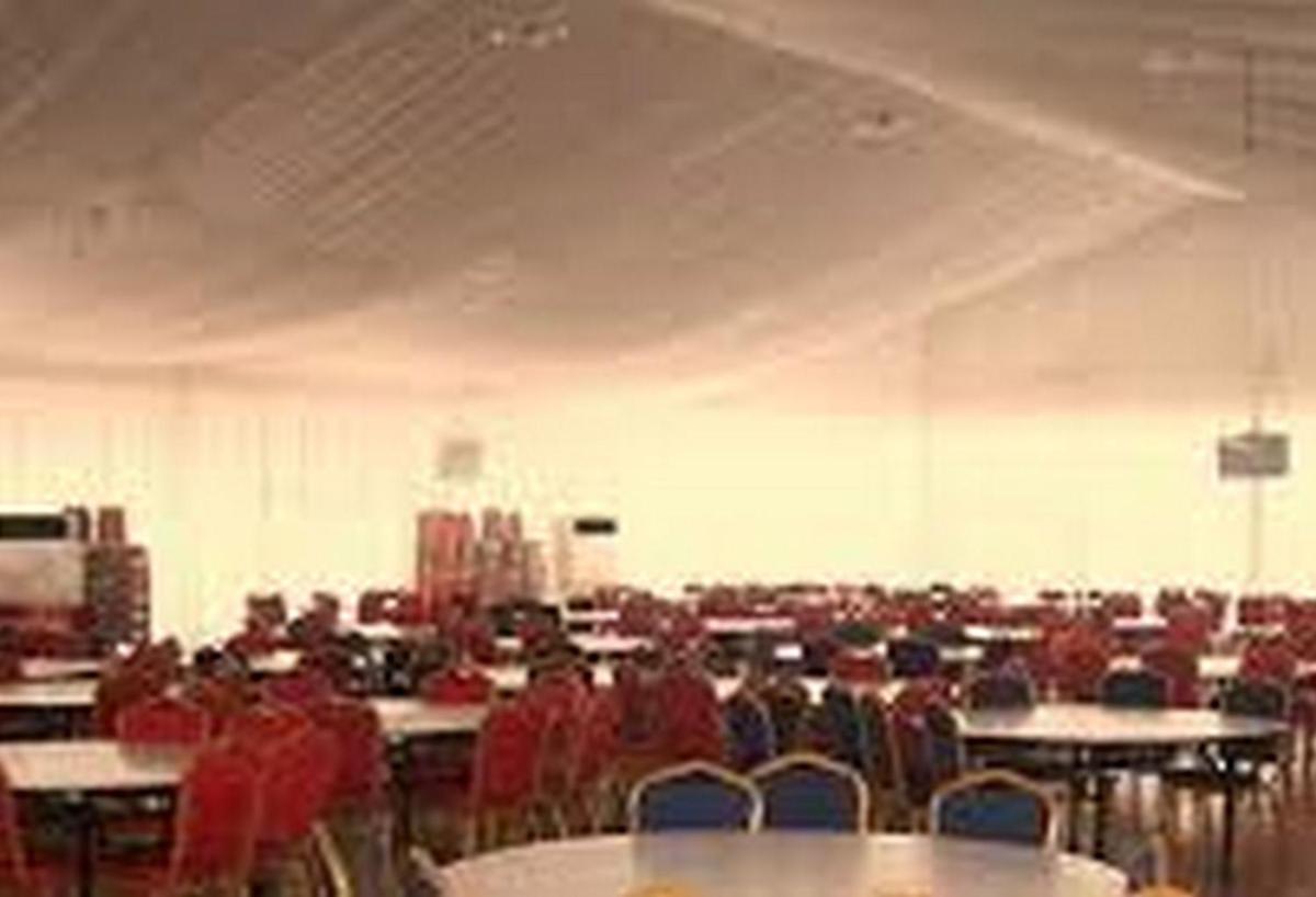 Room in Lodge - Sweet Spirit Hotels Suites Mardezok - Housity