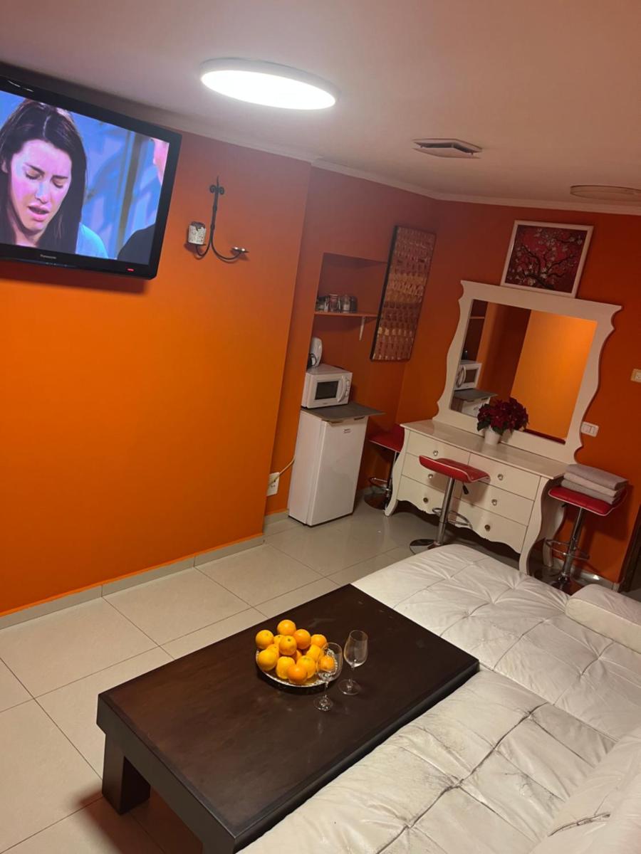 Apartments on Smelyanski 37 - Housity