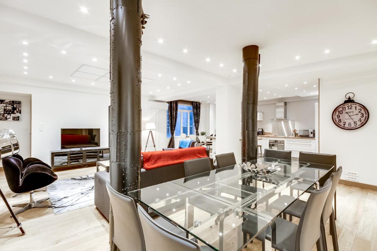 Just Renovated 138m2 On The Seine - Housity