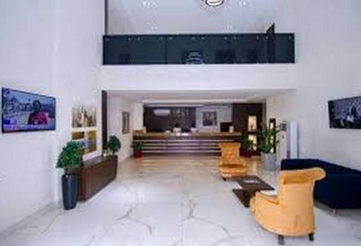 Room in Lodge - Prescott Hotel Asaba, - Housity