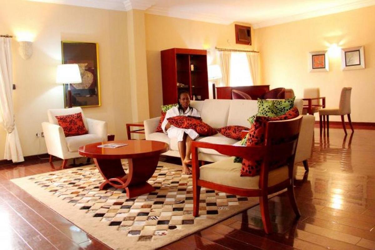 Room in Lodge - The Chelsea Hotel Abuja - Housity