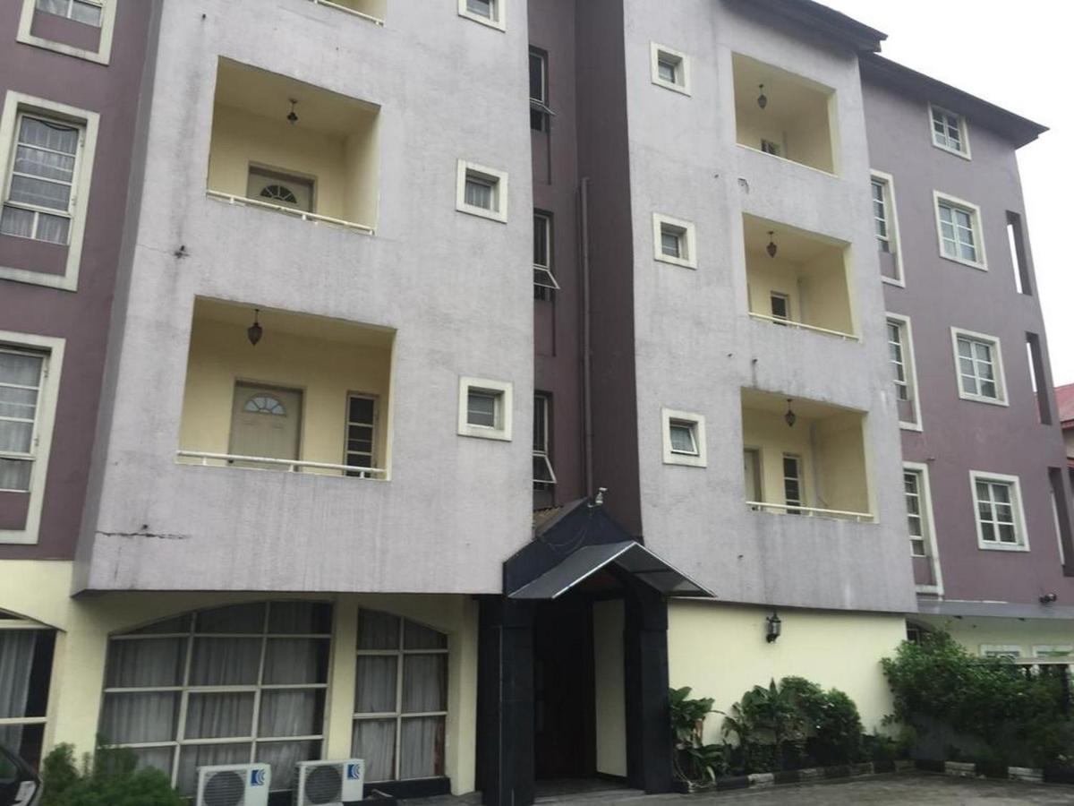 Room in Lodge - Christine Apartment Hotel Ltd - Housity