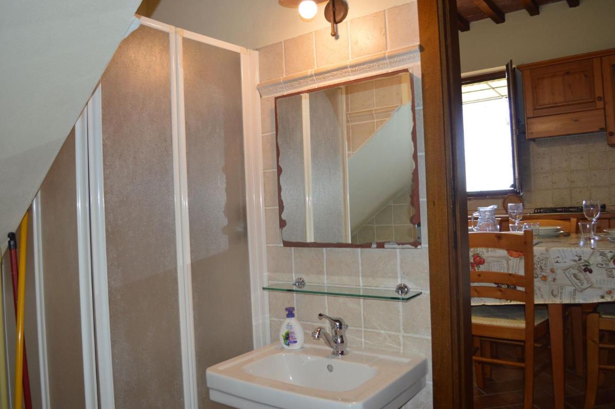 House with private garden in the Crete Senesi - Housity