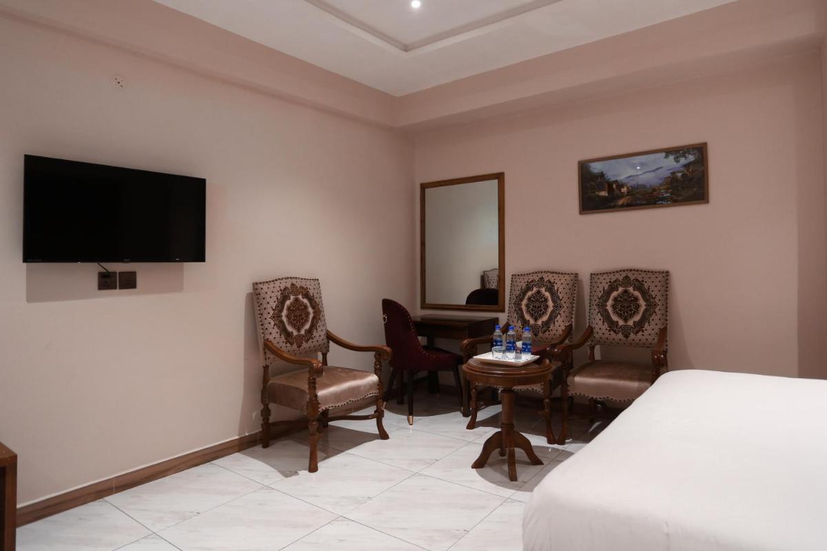 Hotel Pearl Inn - Hizvo