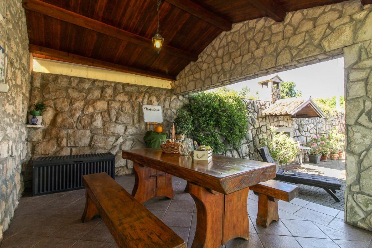 Roža in Sveti Bartol (Haus für 2-3 Personen) - Housity