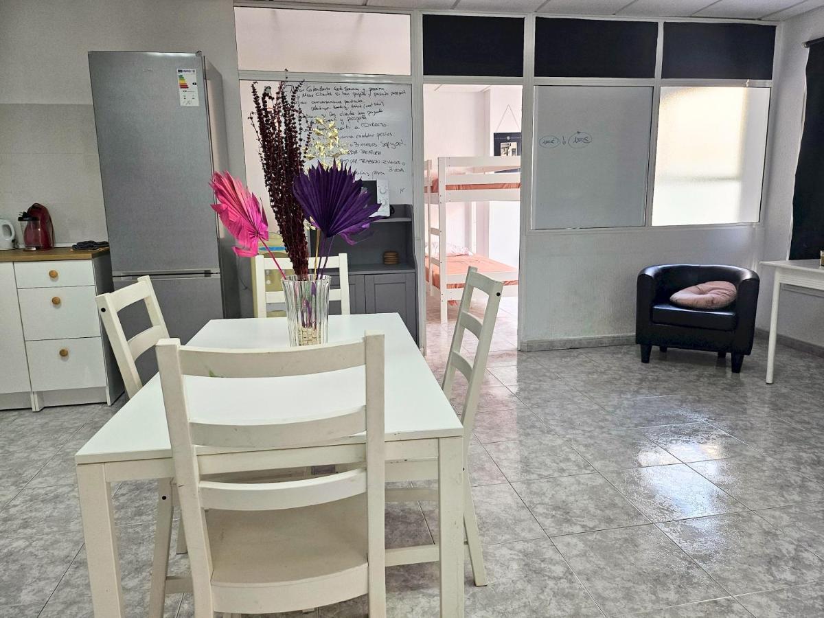 Corralejo Coliving by Amazzzing Travel - Housity