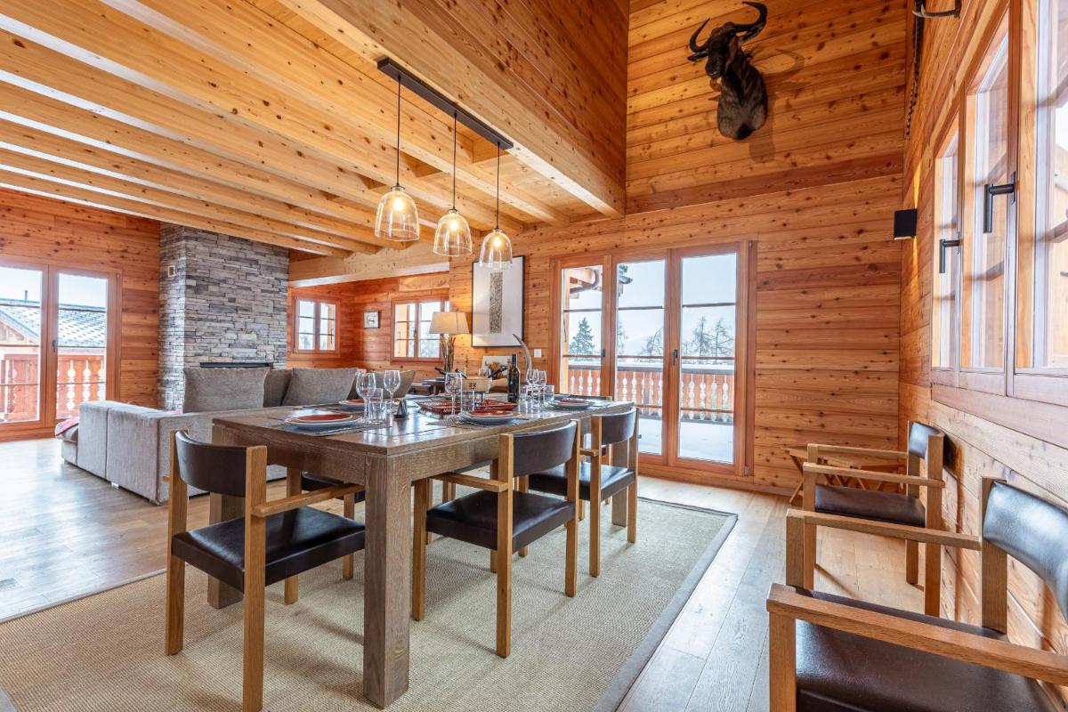 Croix Noires FABULOUS & LUXURY chalet 11 pers by Alpvision Résidences - Housity