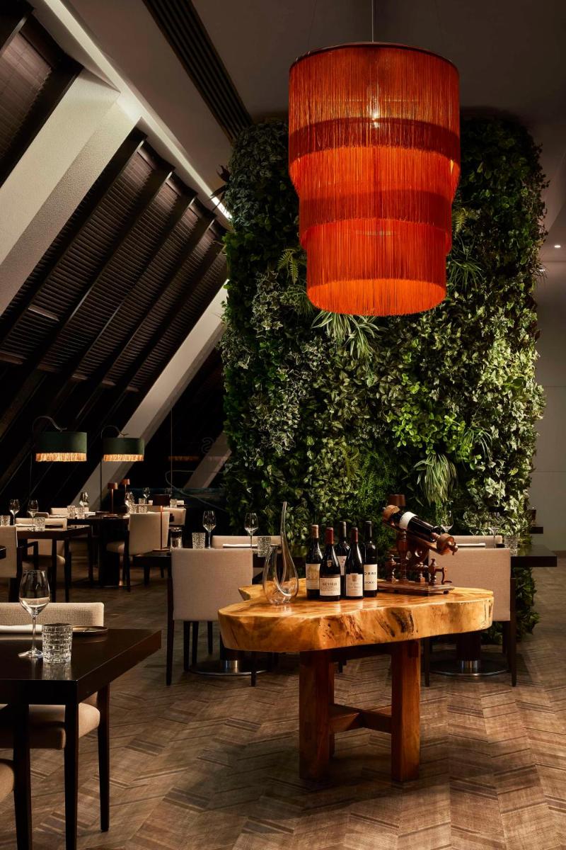 Um restaurante ou outro lugar para comer em Tivoli Marina Vilamoura