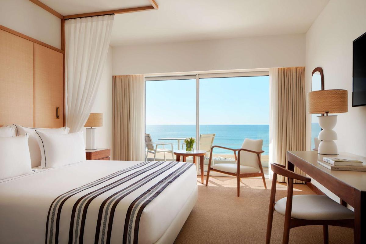 Uma cama ou camas num quarto em Tivoli Marina Vilamoura