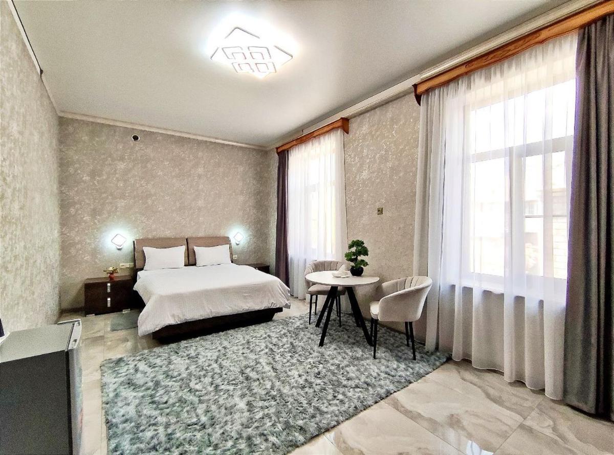 Varaga Ojakh - Housity