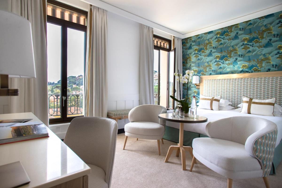 Coin salon dans l'établissement Hotel Royal-Riviera
